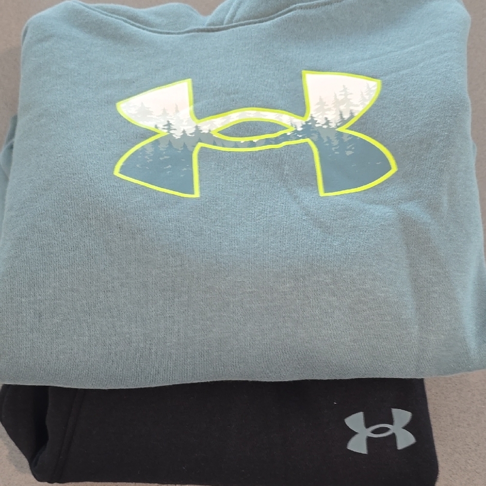 Under Armour Kids' Sweatshirt & Sweatpants 2 piece outfit